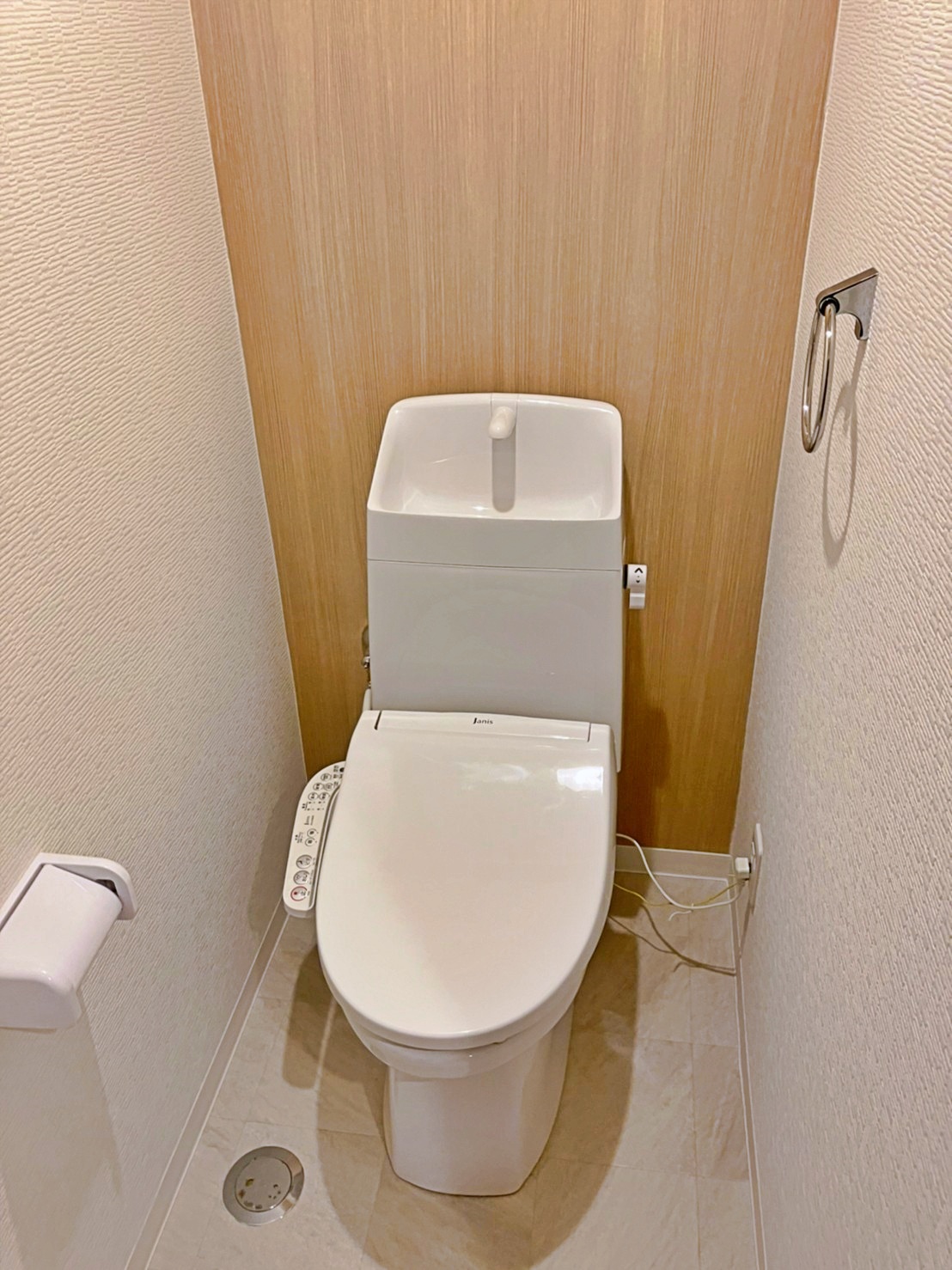 賃貸物件リノベーション　トイレリフォーム